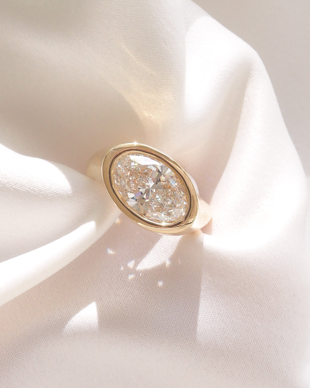 Riva Signet | 3ct Oval Lab-Grown Diamond Ring