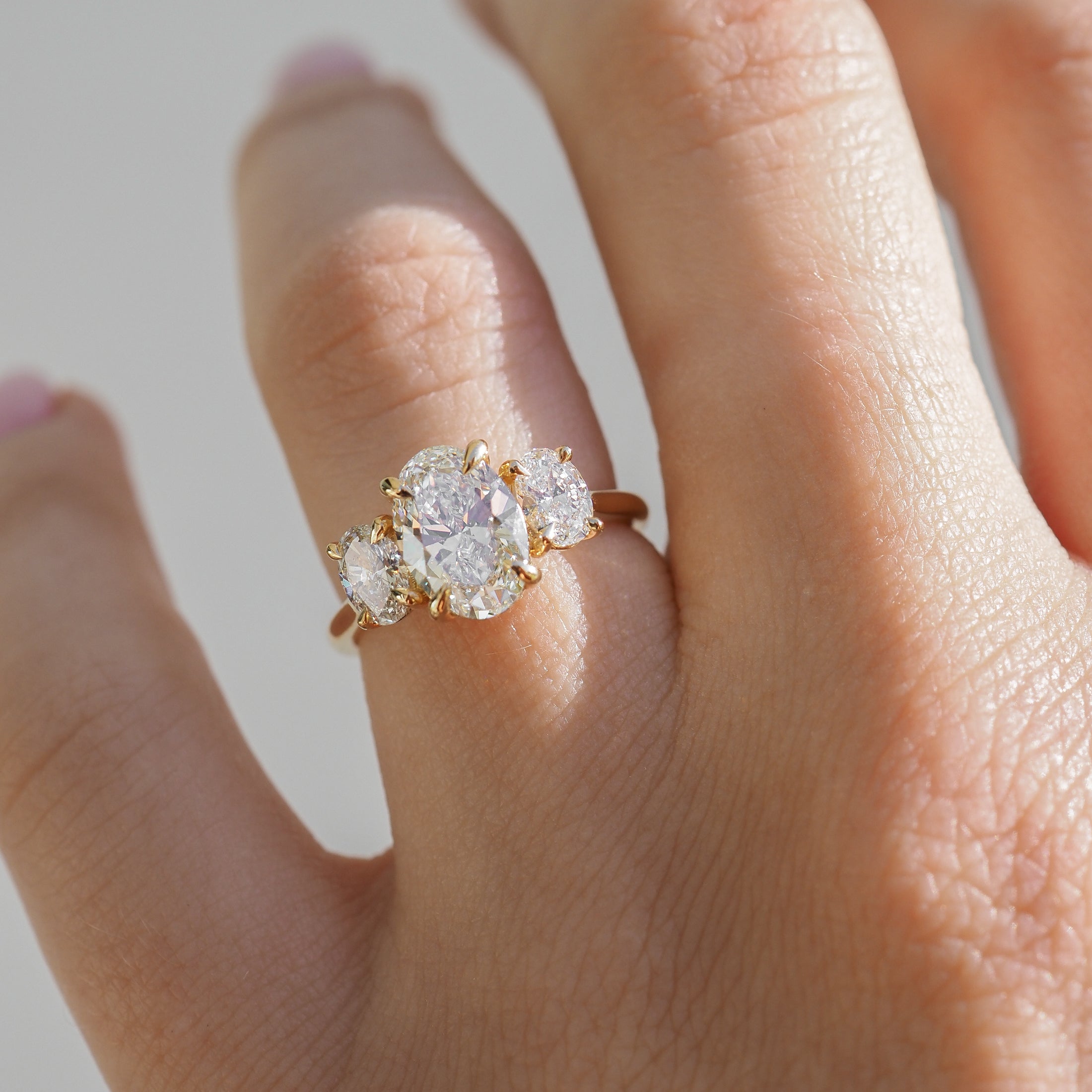 Ava | 2.1ct Oval Lab-Grown Diamond Ring