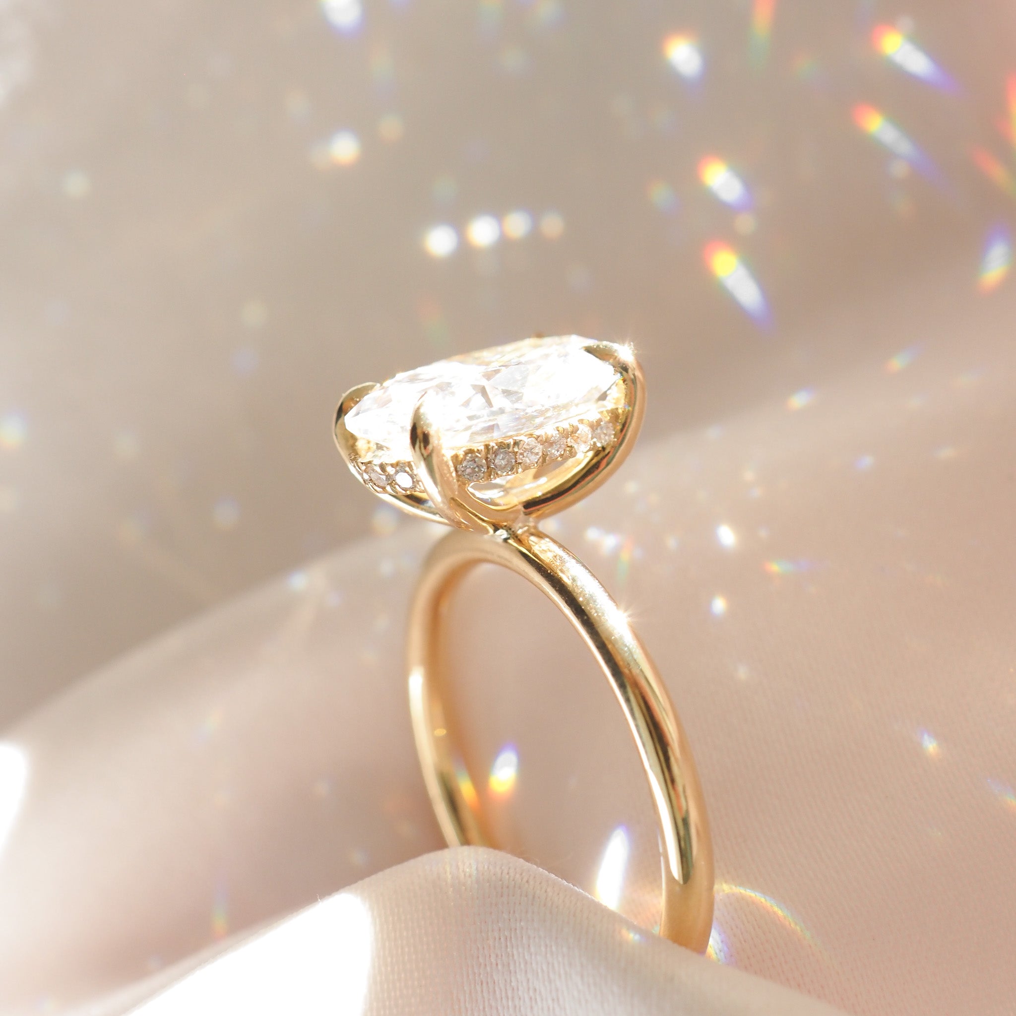 Clara | 2.6ct Oval Solitaire Ring with Hidden Halo