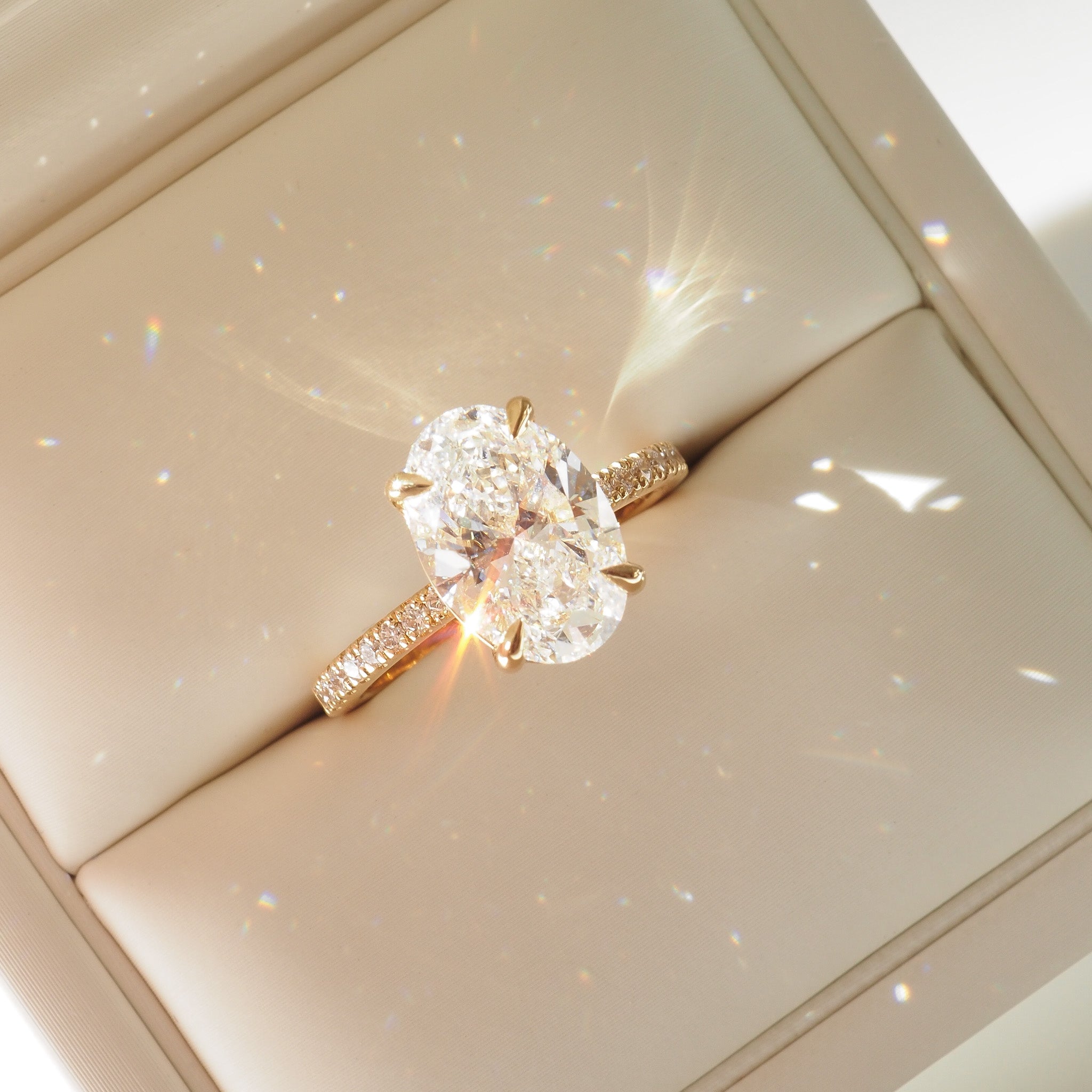 Diamond Band Oval Solitaire | 3ct Lab-Grown Diamond Ring