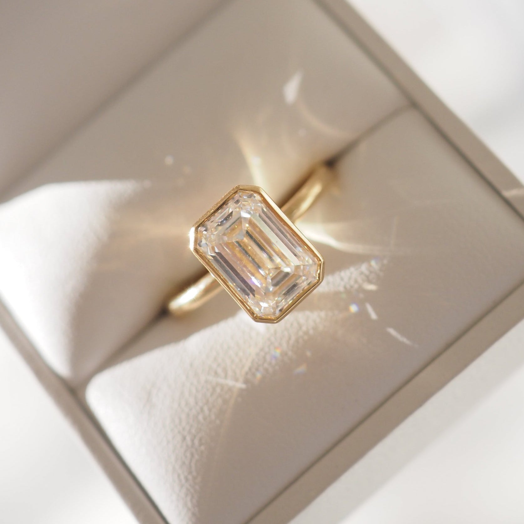 Eira | 3ct Emerald Solitaire Lab-Grown Diamond Engagement Ring