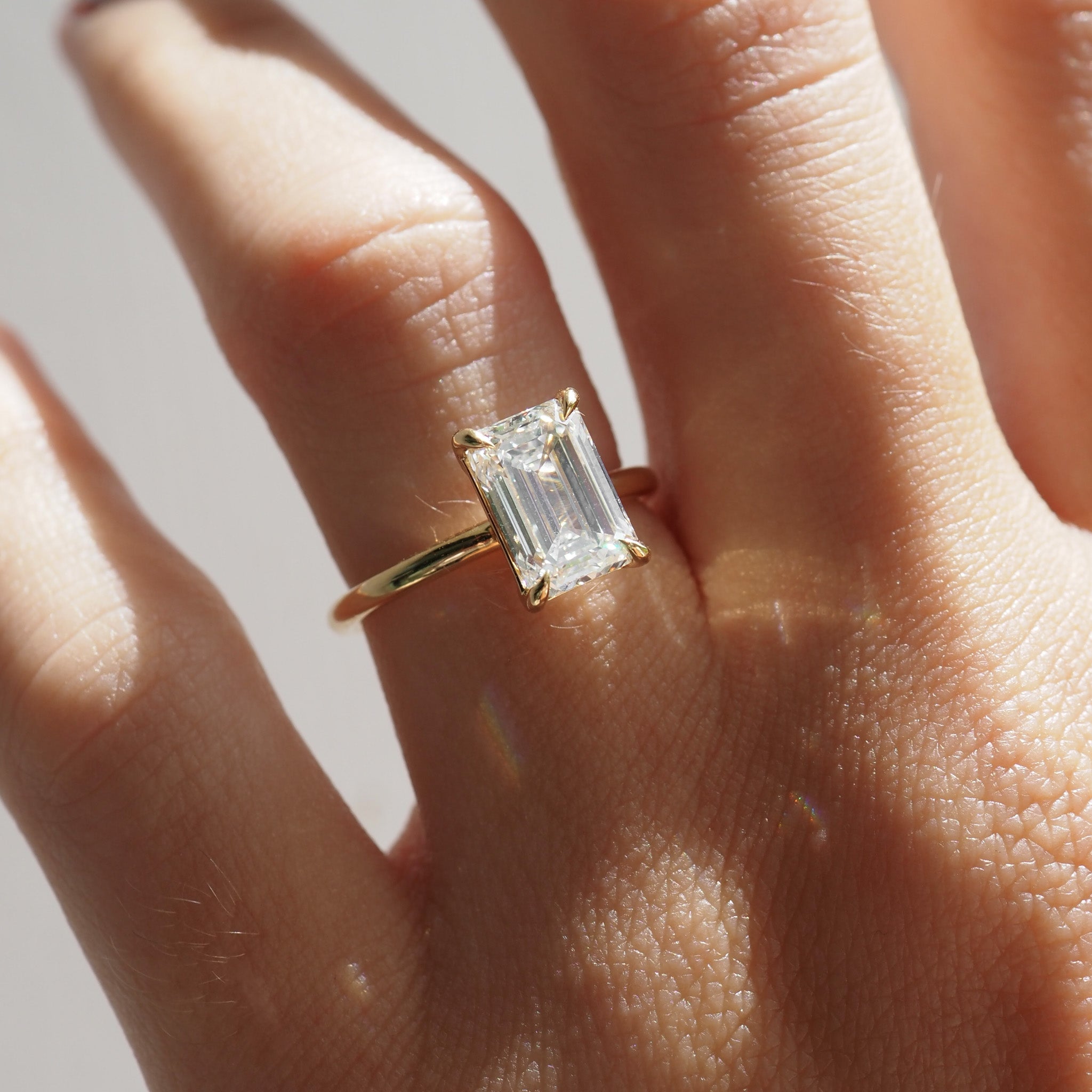Eva | 2.5ct Emerald Solitaire Lab-Grown Diamond Engagement Ring