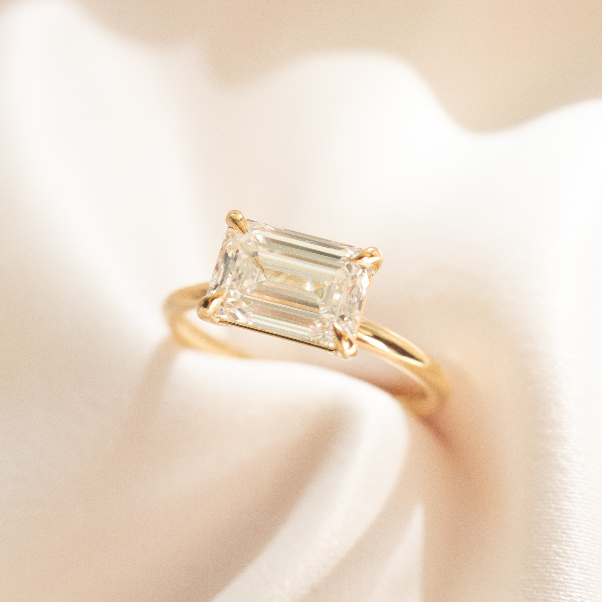 Fae | 2ct Emerald Lab-Grown Diamond Ring