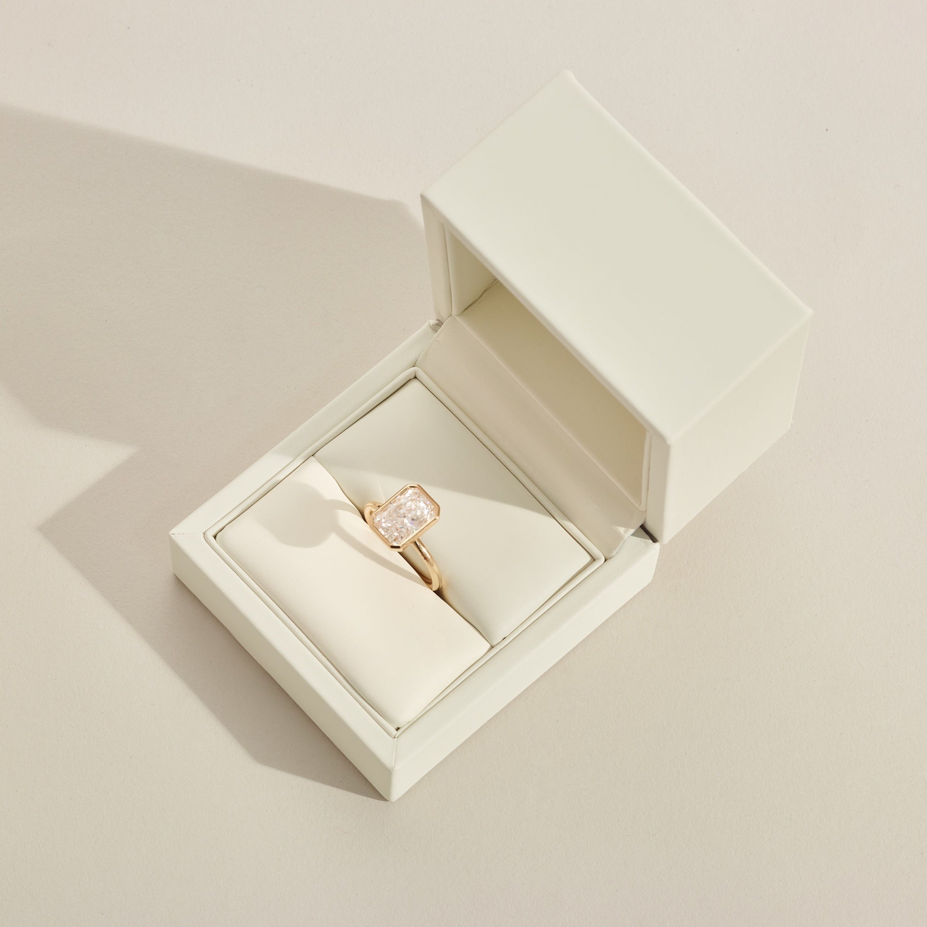 Rya | Radiant Bezel Solitaire Lab-Grown Diamond Engagement Ring