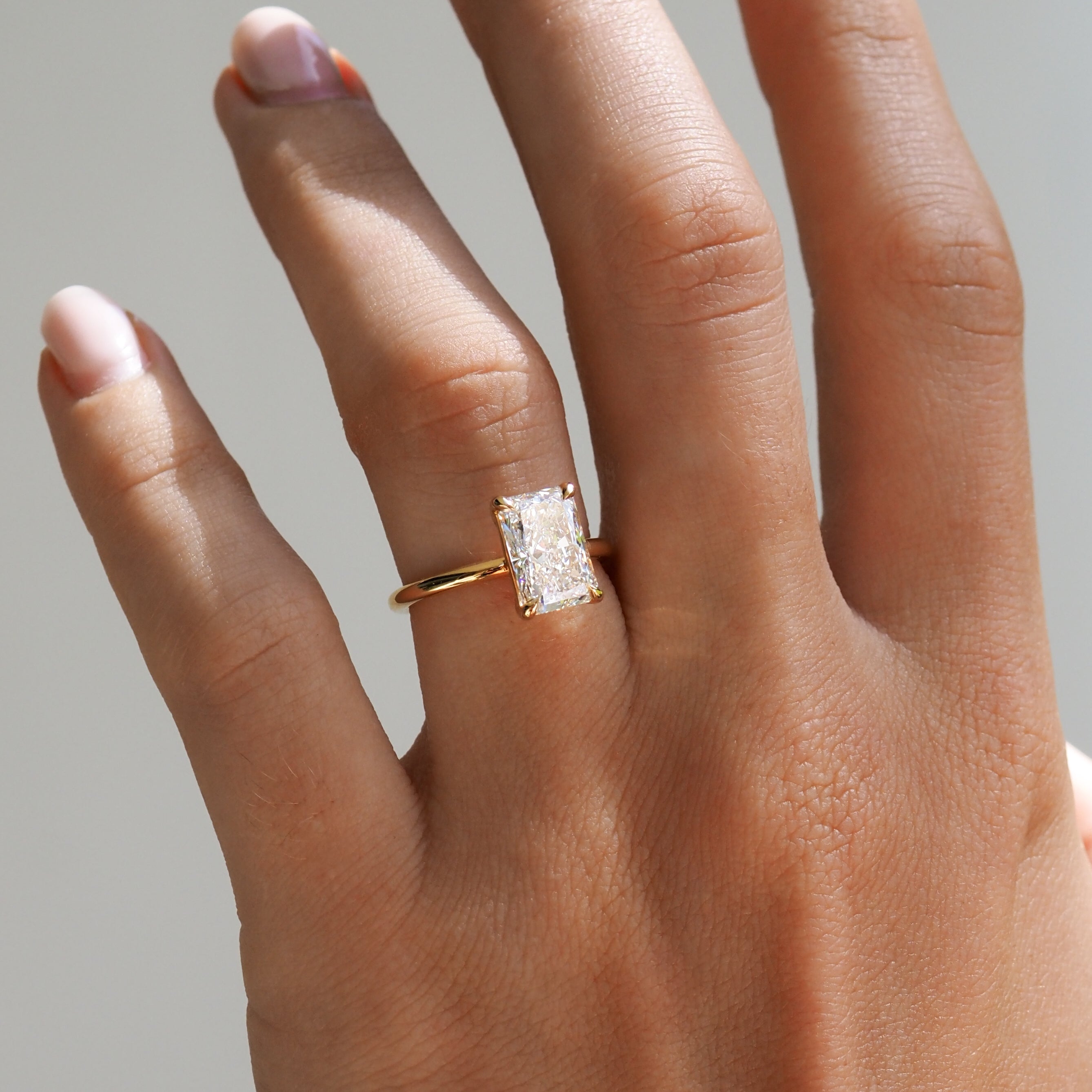 Rhea | 2.5ct Radiant Lab-Grown Diamond Ring